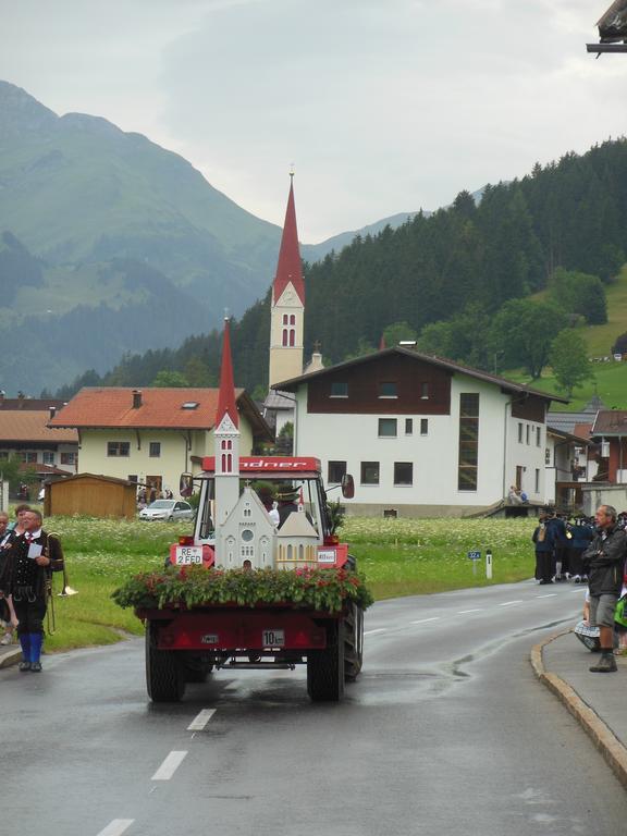 Pension Alpenperle Holzgau Esterno foto