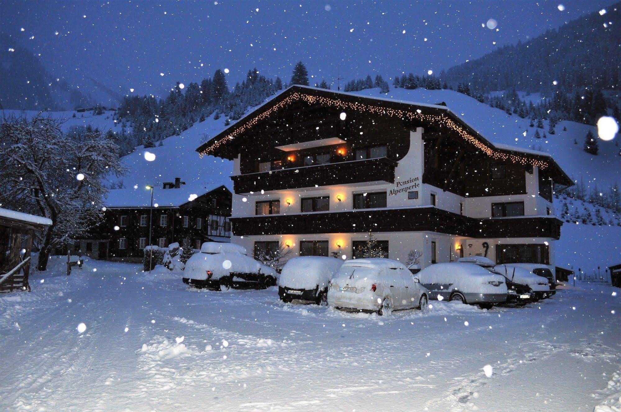 Pension Alpenperle Holzgau Esterno foto